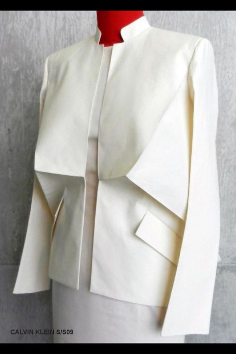 Draping Pattern, Structured Fashion, Architectural Fashion, Fashion Draping, Origami Fashion, Sculptural Fashion, Geometric Fashion, Couture Sewing, Coat Design