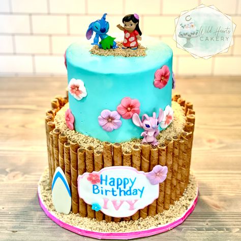 Lilo And Stitch 2 Tier Cake, Kilo And Stitch Birthday Cake, Hawaiian Stitch Cake, Diy Stitch Birthday Cake, Stitch Disney Birthday Cake, Diy Lilo And Stitch Cake, Stitch Hawaiian Cake, Stitch Beach Cake, Easy Stitch Cake