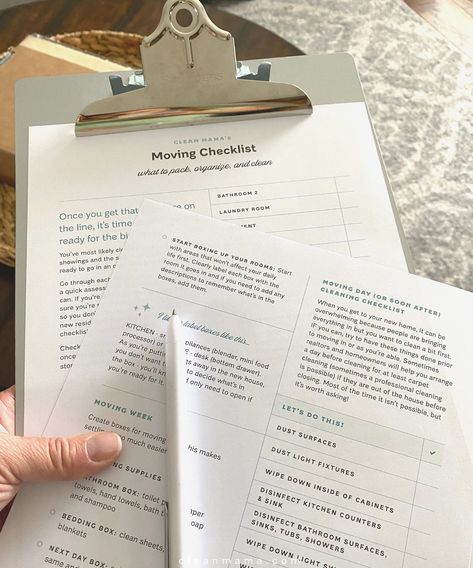 Free Printable : Moving Checklist – Clean Mama Moving Cleaning Checklist, Moving Binder, Organizing For A Move, Clean Mama, Moving Checklist, Printable Checklist, Moving Tips, Moving Day, Busy Life