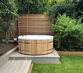 Tub Garden Ideas, Hot Tub Decking, Hot Tub Garden Ideas, Wooden Hot Tub, Hot Tub Ideas, Hot Tub Privacy, Round Hot Tub, Hot Tub Landscaping, Hot Tub Patio