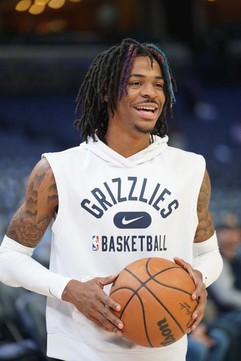 Ja Morant Wallpaper Aesthetic, Ja Morant Dreads, Ja Morant Tattoo, Ja Morant Wallpaper, Basketball Boyfriend, Ja Morant Style, Grizzlies Basketball, Basketball Fashion, Basketball Players Nba