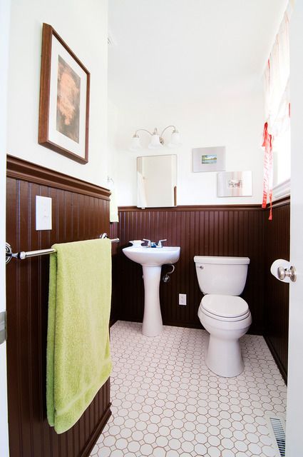 Love the paneling - not the size... Modern Shop Interior, Brown Wainscoting, Brown Beadboard, Southern Ranch House, Green And Brown Bathroom, Craftsman Wainscoting, Wainscoting Staircase, Wainscoting Living Room, Wainscoting Height