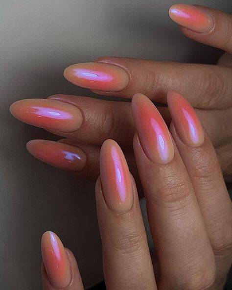 20 Best Chrome Nail Art to Inspire You Ombre Chrome Nails, Airbrush Nail Art, Wife Nails, Paris Nails, Aurora Nails, Summer Acrylic, Chrome Nail Art, Peach Nails, Airbrush Nails