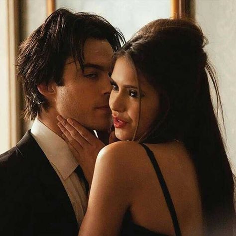 Ian E Nina, Ian Joseph Somerhalder, The Vampire Diaries Characters, Ian Somerhalder Vampire Diaries, Film Netflix, Vampire Diaries Poster, Damon Salvatore Vampire Diaries, Vampier Diaries, The Vampire Diaries 3