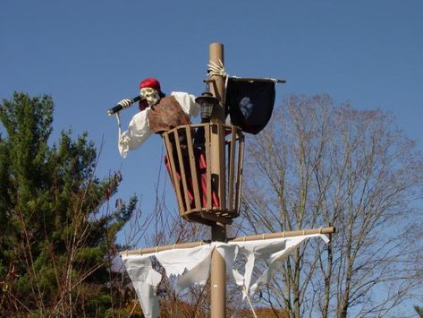 Pirate Crows Nest Diy, Pirate Crows Nest, Crows Nest Ship, Pirate Ship Mast Diy, Pirate Decorations Diy, Halloween Pirate Ship, Pirate Ship Wheel, Scarecrow Contest, Pirate Halloween Decorations