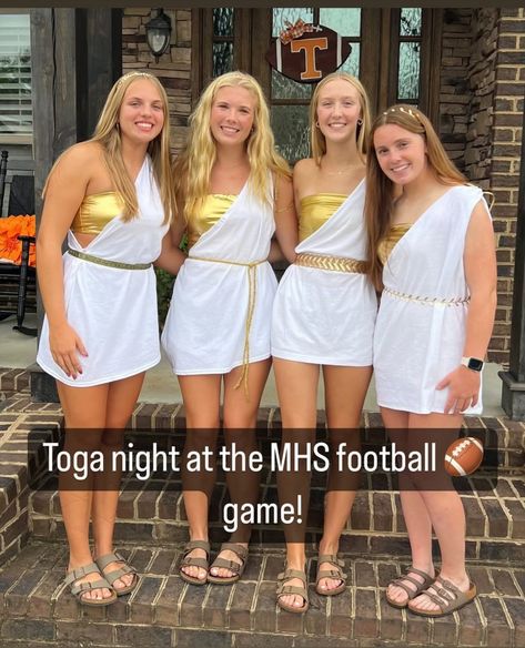 Senior Toga Outfit, Diy Toga Costume For Women Sheet, Diy Toga Costume For Women, Diy Toga, Toga Outfit, Senior Painted Jeans, Toga Costume, Toga Party, Football Themes