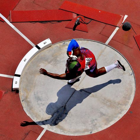 Track Meet Aesthetic, Shot Put Aesthetic, Track Motivation, Track Szn, Track Photography, Tokyo Summer, Track And Field Sports, Olympic Track And Field, Field Aesthetic