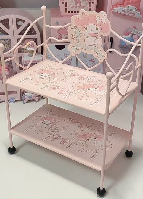 Jirai Kei Room Decor, Kawaii Furniture, Kuromi Y2k, Serba Pink, Y2k Sanrio, Princess Bedrooms, Pretty Furniture, Hello Kitty Rooms, Luxury Room Bedroom