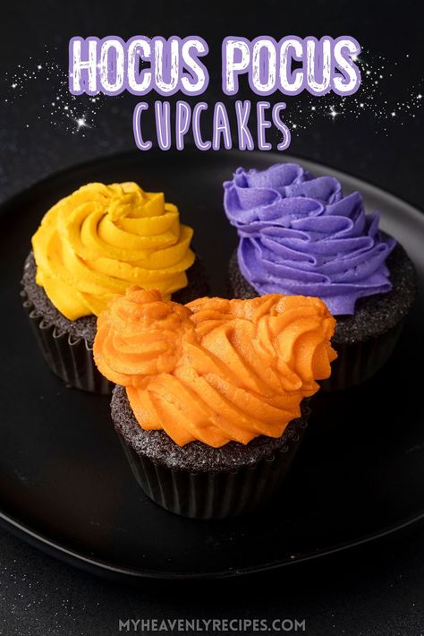 Halloween Party Soup Ideas, Hocus Pocus Sweet Treats, Hocus Pocus Cupcakes Ideas, Hocus Pocus Cupcake Ideas, Hocus Pocus Themed Desserts, Hocus Pocus Cake Pops, Hocus Pocus Birthday Party Kids, Hocus Pocus Inspired Food, Hocus Pocus Cake Ideas