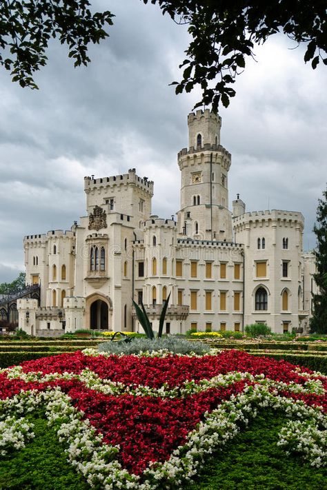 Mansion Castle, Exploring Abandoned Places, German Palaces, American Castles, Real Castles, Awesome Houses, Castle Germany, German Houses, German Architecture