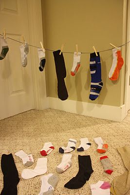 Sock matching game using clothesline, clothespins, and lots of pairs of socks. Cute in home-living/dramatic play area Sock Matching Game, Laundry Room Craft Room, Dramatic Play Area, Repeat Crafter Me, Dramatic Play Centers, Creative Curriculum, Socks Cute, Sock Game, Tot School