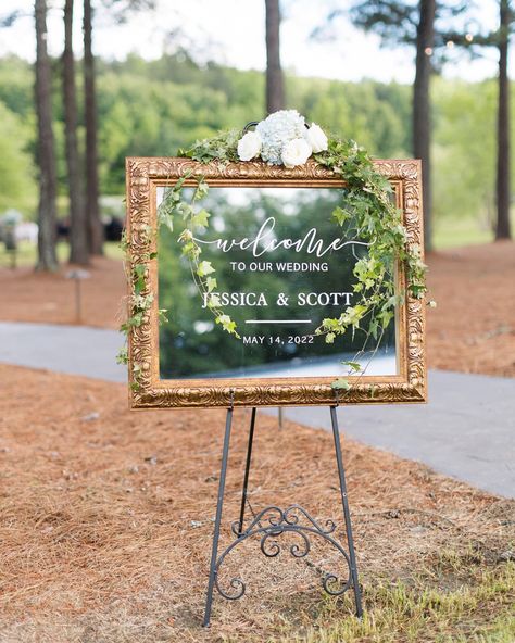 Welcome To Our Wedding Gold Mirror, Wedding Welcome Sign Mirror Vintage, Round Mirror Centerpiece Ideas, Gold Mirror Welcome Sign Wedding, Welcome To Our Wedding Mirror, Mirror Welcome Sign Wedding, Wedding Welcome Sign Mirror, Mirror Wedding Sign, Mirror Board