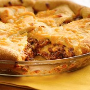 cheeseburger crescent bake Crescent Bake, Cheeseburger Pie, Cheeseburger Casserole, Crescent Roll Recipes, Crescent Rolls, Ground Beef Recipes, Main Dish Recipes, Burritos, Gnocchi