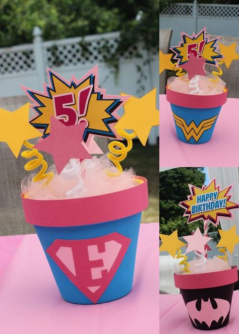 Girl Super Hero Birthday Party Ideas, Superhero Girl Birthday Party, Diy Table Centerpieces, Dc Superhero Girls Party, Supergirl Party, Superhero Girls Birthday, Supergirl Birthday, Girl Superhero Party, Superhero Girl