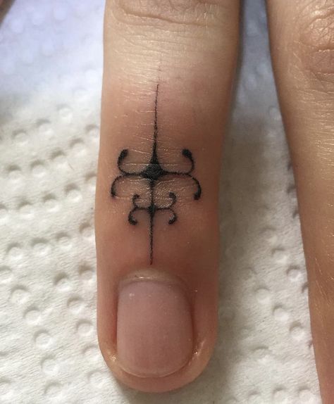 Ephemeral Tattoo, Stick Poke Tattoo, Tato Henna, Petit Tattoo, Finger Tats, Sharpie Tattoos, Handpoke Tattoo, Poke Tattoo, Dream Tattoos