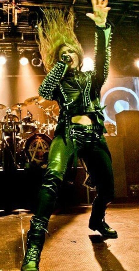 Angela Gossow, Ladies Of Metal, Heavy Metal Girl, Arch Enemy, Seductive Clothes, Metal Girl, Heavy Metal, Leather Pants, Arch