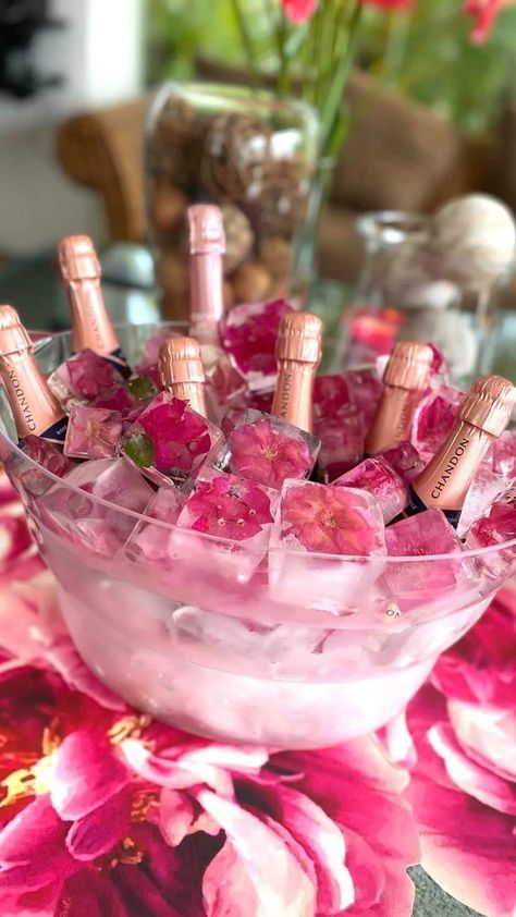 Pink Birthday Party For Adults, Barbie Birthday Brunch, Pink Birthday Food Ideas, 30th Birthday Pool Party For Her, Barbie Brunch Ideas, Barbie Breakfast Party, Bridal Shower Barbie Theme, Hen Pool Party, Barbie Inspired Food