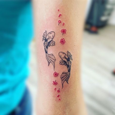 Creative Koi Fish Tattoo, Cool Koi Fish Tattoos, Koi Fish Tattoo Cherry Blossoms, Small Tattoos Koi Fish, 4 Koi Fish Tattoo, Minimalist Tattoo Cherry Blossom, Pretty Koi Fish Tattoo, Kio Fish Tattoo For Women, Koi With Flowers Tattoo