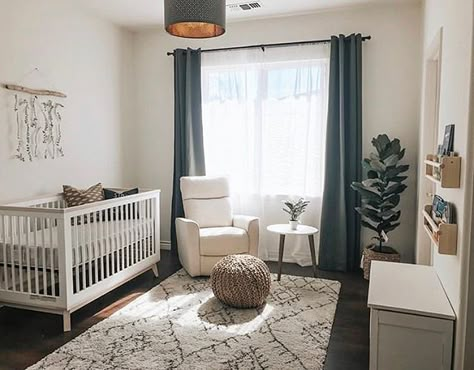 🌱 create tranquility in your nursery with neutral tones 🍵 • #babyletto Scoot crib • 📷: nursery designed by @oursagebaby 😍 Crib Aesthetic, Babyletto Scoot, Hudson Crib, Neutral Crib Bedding, Babyletto Hudson, Baby Room Boy, Neutral Crib, Crib Nursery, Baby Nursery Inspiration