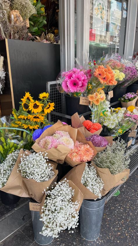 Flower Stall Animal Crossing, Dried Flower Market Stall, Flower Stall Aesthetic, Horse Trailer Flower Shop, Flower Wholesale Market, Flower Stall, Hair Food, March 2024, Flower Shop