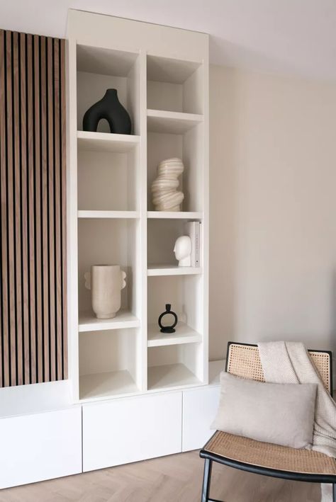 Ikea Tv Wall Unit, Shelving Hacks, Ikea Wall Units, Ikea Wall Storage, Ikea Hack Living Room, Diy Kast, Ikea Shelving, Ikea Billy Hack, Ikea Hack Storage