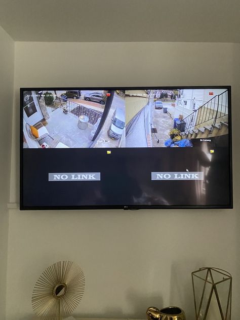 Cctv Monitor, Tv Installation, Connected Home, Mansions Luxury, Surveillance Camera, Cctv Camera, Video Surveillance, Access Control, Home Tv