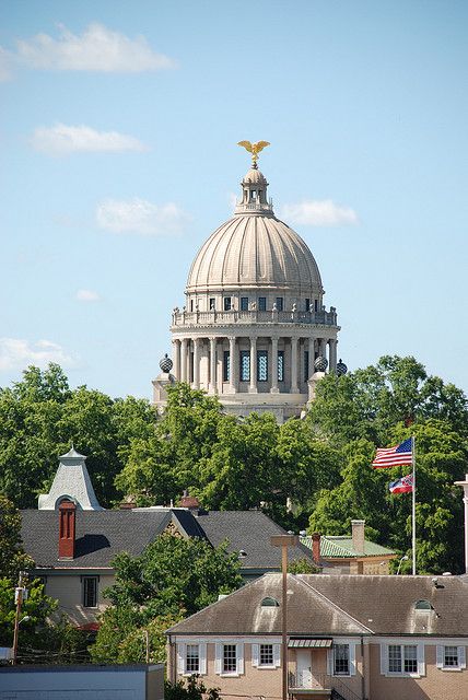 State Capitol - Jackson, Mississippi Mississippi Mud, Mississippi Delta, Jackson Ms, Jackson Mississippi, Sea To Shining Sea, State Capitals, Quiet Beach, Usa States, American Road Trip