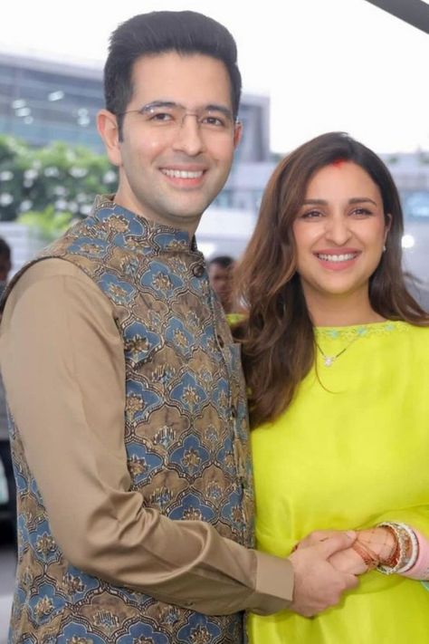 Actresses Parineeti Chopra and Raghav Chadha tied the knot on 24 September 2023 in Udaipur. Now the newlywed couple's wedding pictures and videos are going viral on social media including Pari-Raghav's umbrella dance is going viral. Raghav Chadha, Umbrella Dance, Grand Wedding, Parineeti Chopra, Social Media Images, Going Viral, Udaipur, Wedding Watch, Tie The Knots