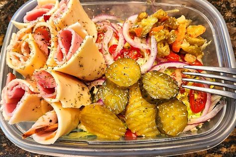 Kmart Submarine Sandwich, Sub Sandwich In A Bowl, Sub Salad Bowl, Sub In A Bowl Recipe, Sub Recipes Sandwiches, Sub Sandwich Ideas Party, Sun In A Tub Recipe, Submarine Salad, Sub In A Tub Salad Bowls