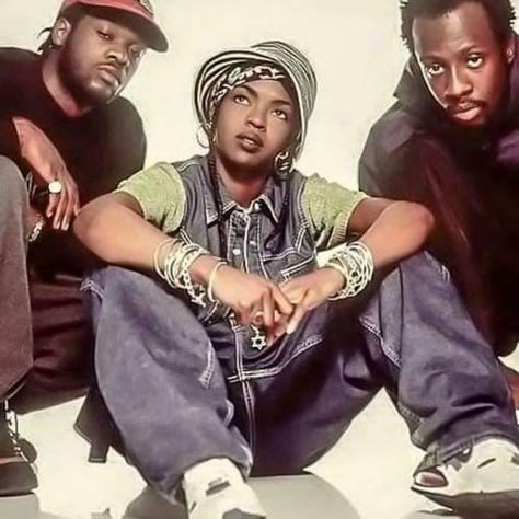 30.6k Likes, 484 Comments - @snoopdogg on Instagram: “Hip hop 🔥💥👊🏿🎤🎤🎤🎤🎤⛽️⛽️⛽️⛽️” Ms Lauryn Hill, Lauren Hill, Cultura Hip Hop, Look 80s, Looks Hip Hop, 90s Hip Hop Fashion, Real Hip Hop, Lauryn Hill, Pelo Afro