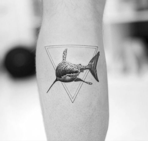 Ds Tattoos, Hai Tattoo, Bali Tattoo, Henne Tattoo, Whale Tattoos, Shark Tattoo, Eagle Tattoos, Shark Tattoos, Geniale Tattoos