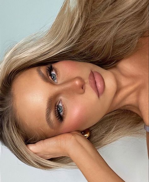 Brookelle Mckenzie, Wedding Hairstyles And Makeup, Formal Makeup, Smink Inspiration, Long Blonde, Makeup Pictures, Wedding Hair And Makeup, Makeup Eyeliner, Glam Makeup