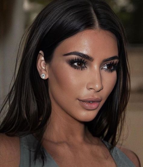 Kim Makeup, Estilo Kim Kardashian, Kardashian Makeup, Kim Kardashian Makeup, Kim Kardashian Hair, Kardashian Hair, Smink Inspiration, Foto Poses, Looks Chic