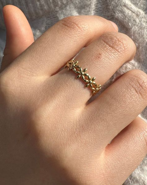 Gold Daisy Ring, Flower Gold Ring, Suede Box, Gold Flower Ring, Dainty Gold Rings, Daisy Ring, Ring Flower, Solid Gold Band, Ringe Gold