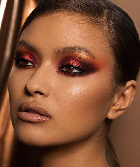 Natasha Denona on Instagram: “Did you know that from today the SUNRISE PALETTE is AVAILABLE in @sephoraaus ???😍😍 ... #natashadenona #sunrisepalette #sunrise…” Warm Eyeshadow Palette, Warm Eyeshadow, Sunset Palette, Perfect Sunset, Eye Makeup Looks, Dramatic Makeup, Fancy Makeup, Natasha Denona, Creative Makeup Looks