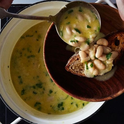 "What you leave out is as important as what you put in." Marcella Hazan's White Bean Soup with Garlic and Parsley. Marcella Hazan, Cooking Dried Beans, Going Vegetarian, White Bean Soup, Vegan Soups, Vegetarian Cooking, White Bean, Dried Beans, Bean Soup