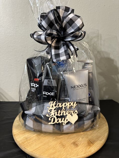 Fathers Day Gifts Baskets Ideas, Black Gift Basket Ideas, Fathers Day Gift Basket Ideas, Diy Letter Boxes, Men Gift Basket, Fathers Day Gift Basket, Housewarming Gift Baskets, Mary Kay Gifts, Baskets For Men