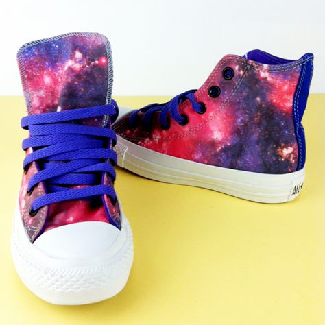 Design Your Own Converse Graphic Edition Chuck Taylor All Star ... Boty Converse, Painted Galaxy, Galaxy Canvas, Painted Converse, Galaxy Converse, Galaxy Shoes, Painted Sneakers, Basket Style, High Heels Boots