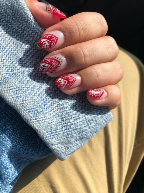 Handkerchief Nails, Maroon Western Nails, Navratri Nails Idea, Navratri Nail Art, Red Nails With Design Ideas, Red Western Nails, Navratri Nails, Bandana Nail Art, Chiefs Nails