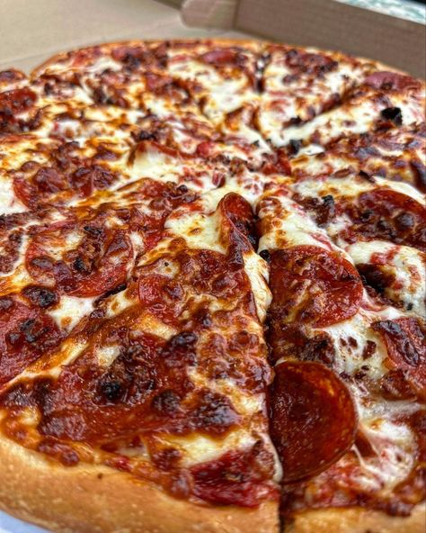 DAY 2159! Pepperoni & bacon 🥓🍕 📍 Apollo Restaurant & Pizza 📍 685 Windham Rd, South Windham, CT 06266 . . . #pizzaman #pizza… | Instagram Pizza Instagram, Man Day, American Pizza, Big Pizza, Soul Food Dinner, I Love Pizza, Junk Food Snacks, Salty Foods, Pizza Pie