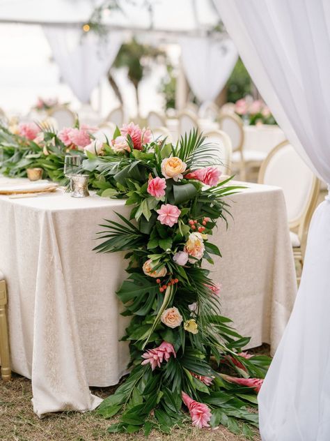 Tropical Table Runner Wedding, Hawaiian Buffet, Tropical Table Runners, Tropical Wedding Centerpieces, Aruba Wedding, 2026 Wedding, Wedding Table Garland, Aruba Weddings, Royal Table