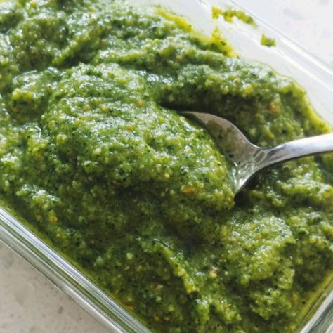 Jalapeno Pesto Recipe, Jalapeno Pesto, Spinach Basil Pesto, Tan Kitchen, Homemade Pesto Recipe, Processor Recipes, Roasted Walnuts, Savoury Recipes, Homemade Pesto