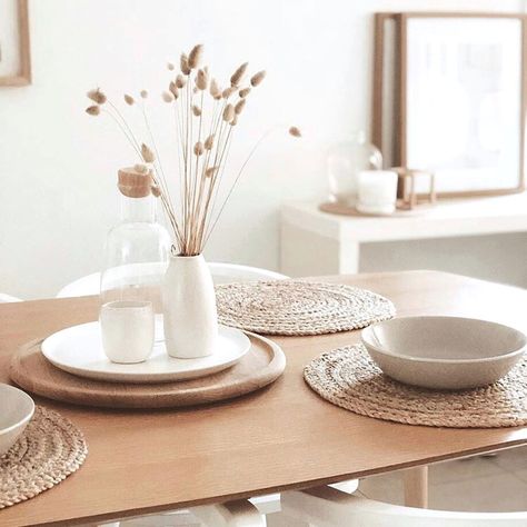 Natural beauty, simple elegance. 🌾✨ Our woven jute placemats bring a touch of rustic charm and earthy warmth to your dining table. Perfect for adding a natural texture to your everyday meals, these placemats create a serene, organic vibe that complements any decor style. Crafted with care from sustainably sourced jute, each placemat tells a story of artistry and nature. Whether you're hosting a dinner party or enjoying a quiet meal at home, these placemats set the scene for moments of conne... Traditional Placemats, Jute Placemats, Coastal Dining, Round Placemat, Have A Beautiful Day, Wooden Dining Tables, Dining Table Decor, Natural Jute, Simple Elegance