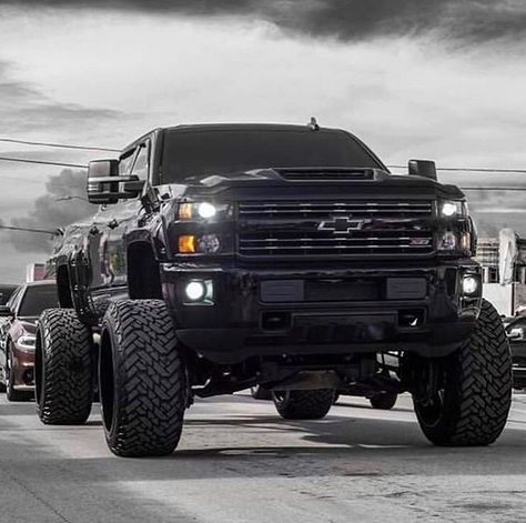 You can never go wrong with a black truck @dmaxjelson_  #dmax #dirtymax #duramax #diesel #lifted #2500hd #allblack #fueltires #fuelgrippers #realtruck Jacked Up Truck, Country Trucks, Chevy Diesel Trucks, Trucks Lifted Diesel, Black Truck, Duramax Diesel, Custom Pickup Trucks, Skyline R34, Lifted Chevy Trucks