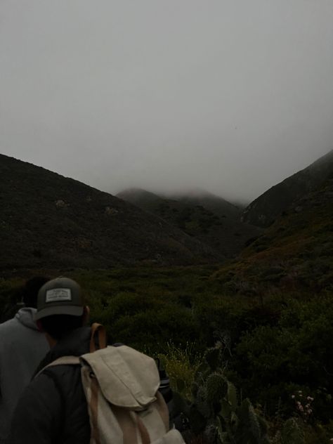 Hiking up a foggy mountain in the early morning. Mountain Hiking Aesthetic, Artemis Aesthetic, California Mountain, Hiking Pics, Mountain Aesthetic, Foggy Mountains, Hiking Aesthetic, Nyc Aesthetic, Adventure Aesthetic