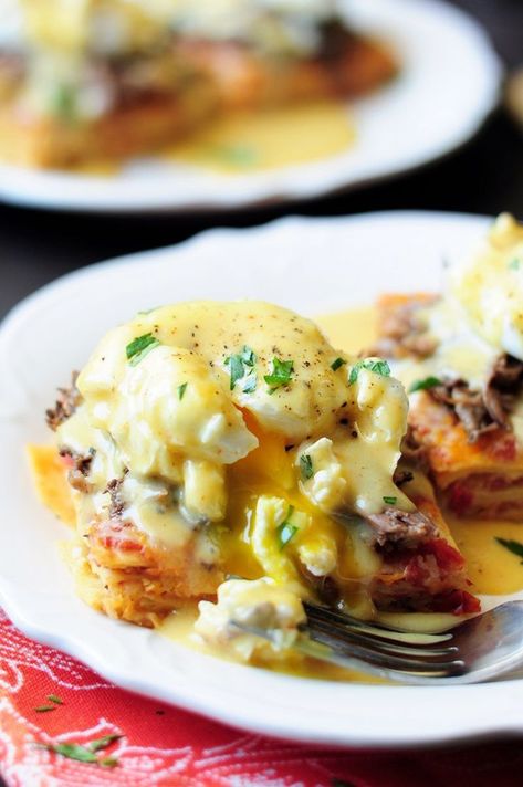 This is a unique Eggs Benedict recipe with slow cooked barbacoa and a green chili hollandaise served on a chilaquiles base. Benedict Recipe, Eggs Benedict Recipe, Egg Benedict, Hp Sauce, Easter Brunch Food, Green Chili, Easter Brunch, Slow Cooked, Breakfast Brunch Recipes