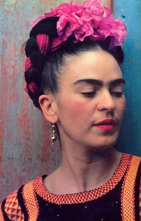 Amazing artist, Frida Kahlo. فريدا كاهلو, Freida Kahlo, Nickolas Muray, Frida Kahlo Paintings, Frida Kahlo Portraits, Kahlo Paintings, Frida Gustavsson, Frida And Diego, Barbara Kingsolver