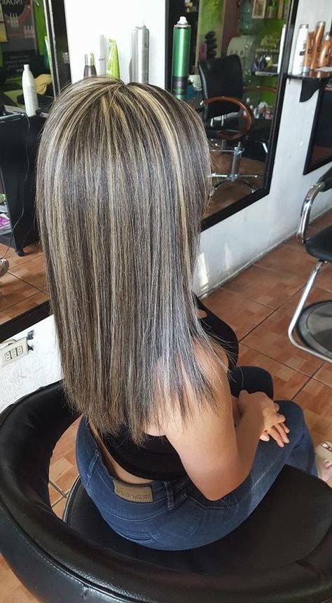 Ashy Balayage Short Hair, Brown Skin Blonde Highlights, Peekaboo Hair, Brunette Hair With Highlights, Hair Streaks, Dark Hair With Highlights, Brown Hair With Blonde Highlights, Blending Gray Hair, Gray Hair Highlights