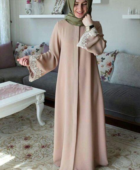 Burqa Designs, Abaya Designs Latest, Islamic Fashion Dresses, Modern Abaya, Abaya Fashion Dubai, Moslem Fashion, Mode Turban, Hijabi Fashion Casual, Muslim Women Fashion