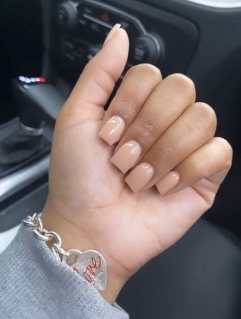 Short Nail Designs Short, Nude Square Acrylic Nails, Short Square Acrylic Nails Winter, Nail Inspiration Short, Short Nail Designs Summer, Short Nails White, Short Nail Set, Summer Short Nails, Short Nails Manicure